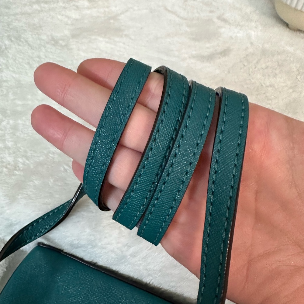 Kate Spade - Pristine condition - Teal Crossbody bag - Picture 3 of 12